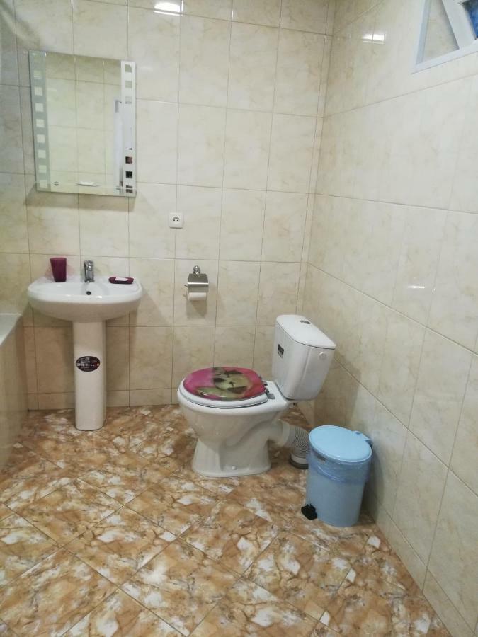 Apartments Kamanina Street โอเดสซา ภายนอก รูปภาพ